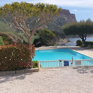 studio-cassis-2.fr-provencehotel.com/